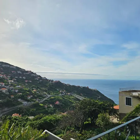 Διαμέρισμα Rodrigues 1 By Rentallido Campanário